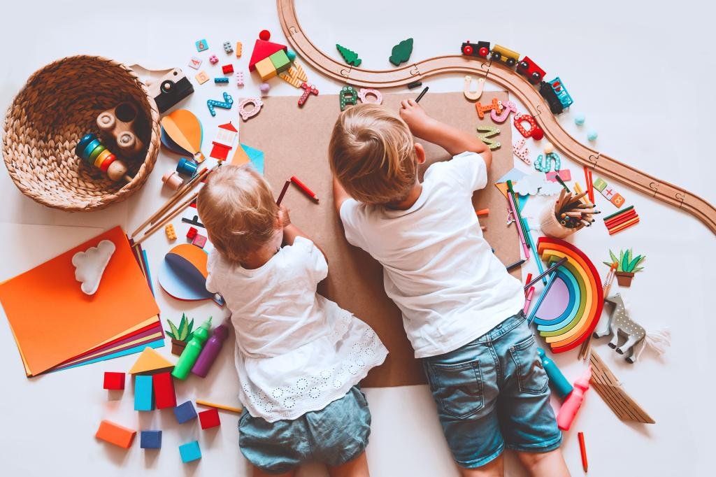 Leia mais sobre o artigo Why buying your kids too many toys is bad: study
